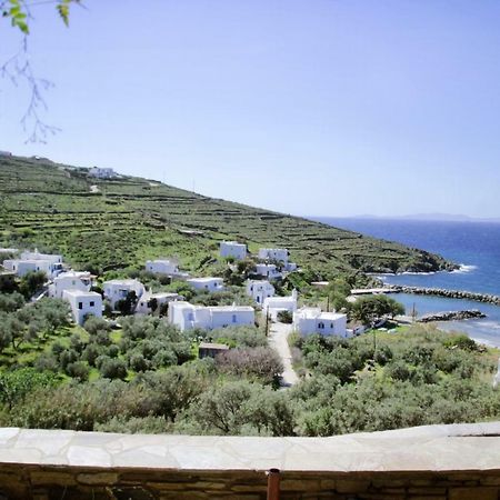 Cozy Guesthouse - Agios Romanos エクステリア 写真