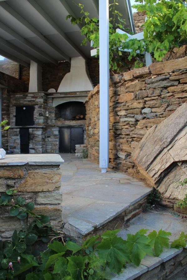 Cozy Guesthouse - Agios Romanos エクステリア 写真