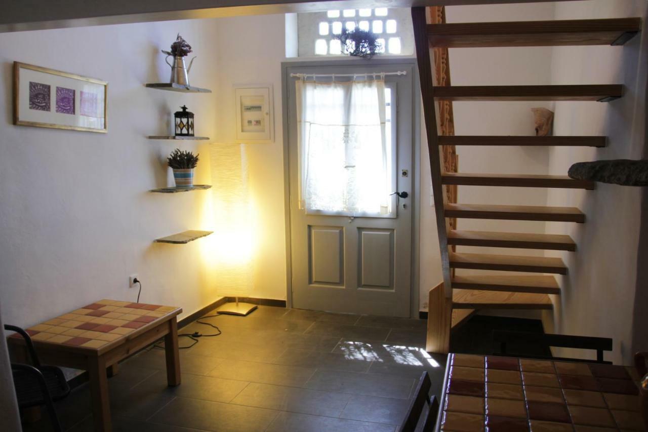 Cozy Guesthouse - Agios Romanos エクステリア 写真
