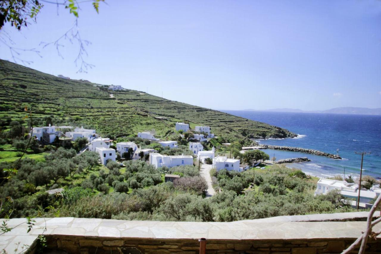 Cozy Guesthouse - Agios Romanos エクステリア 写真