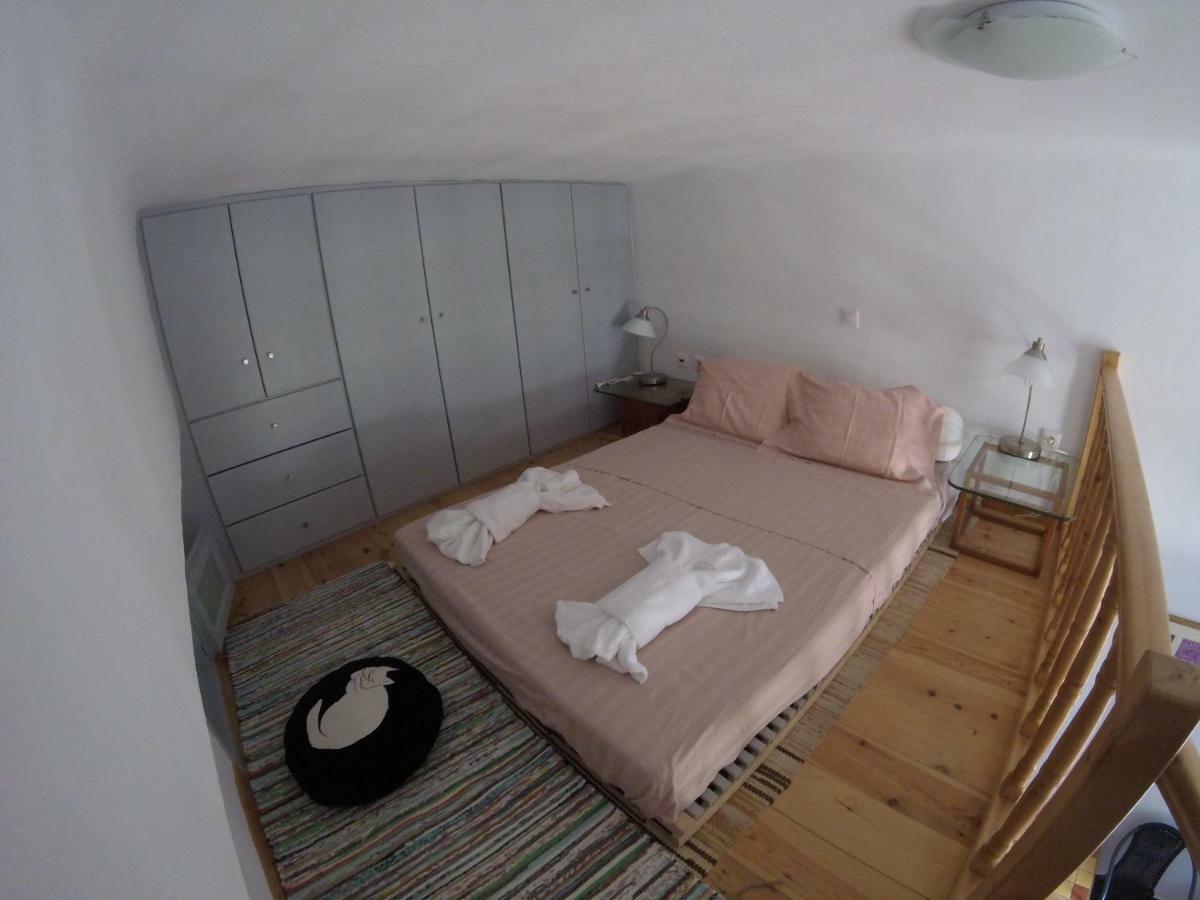 Cozy Guesthouse - Agios Romanos エクステリア 写真